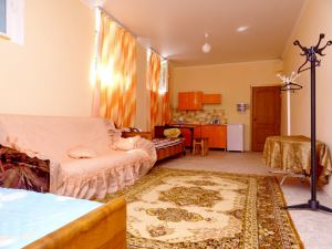 Фотография #4 из 10 - Гостевой дом в Алупке сдам жилье недорого в 15 минутах от моря. Хороший семейный отдых !