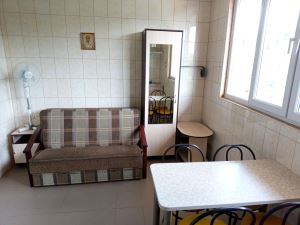 Фотография #9 из 12 - Гостевой дом "ДонБас". Кухня и сан узел в каждом номере