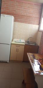 Фотография #6 из 31 - Жилье в Черноморском Крым собственный Гостевой дом в 5-ти мин. от моря ! Своя кухня в номере !